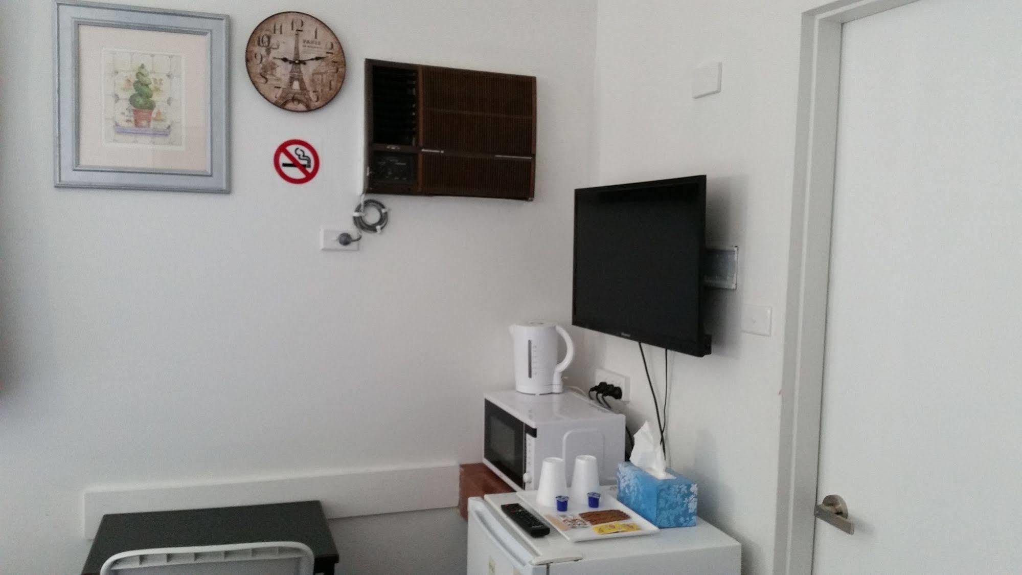 Perth City Motel Екстер'єр фото